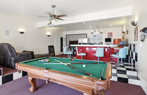 Tremonton House | Charming 1-bedroom house in Tremonton. Minutes from Crystal Hot Springs.