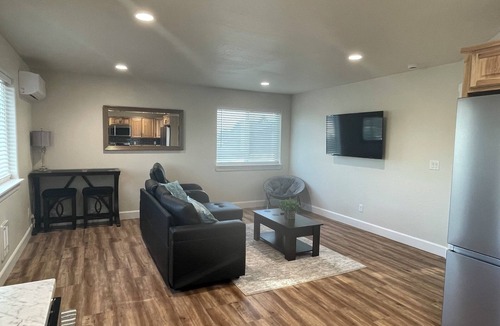 Twin Falls County House | Charming 1-bedroom, new apartment above garage, in Kimberly