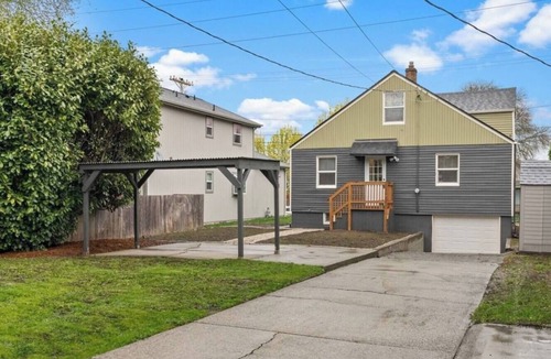 Hilltop House | Charming 1-bedroom private guest suite in Central Tacoma with AC, WiFi