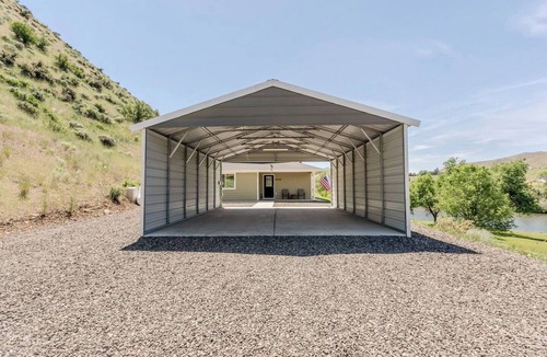 Horseshoe Bend House | Charming 2-bedroom house on the Payette River in tranquil Horseshoe Bend