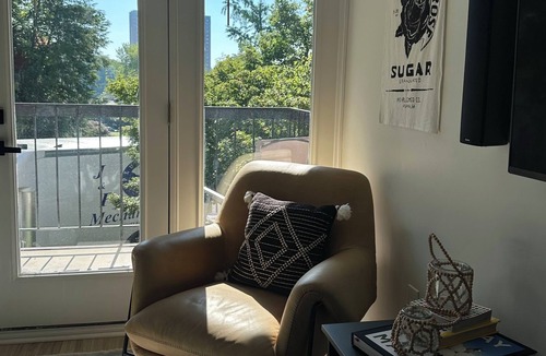 Downtown Knoxville Apartment | Charming 2-bedroom apartment in brilliant Knoxville with walkable campus access.