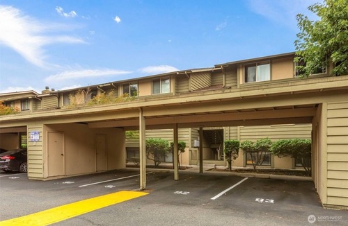 SeaTac Condo | Charming 2-bedroom condo near SeaTac airport