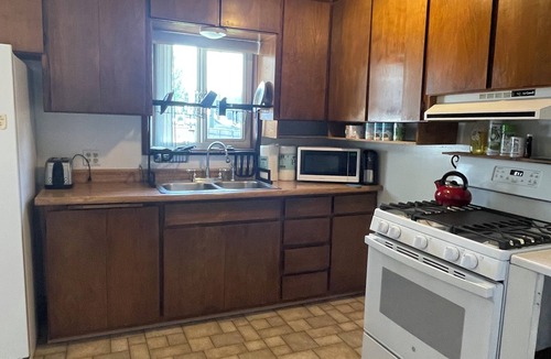 Mossyrock House | Charming 2-bedroom house in Mossyrock, Pet friendly. Boat parking