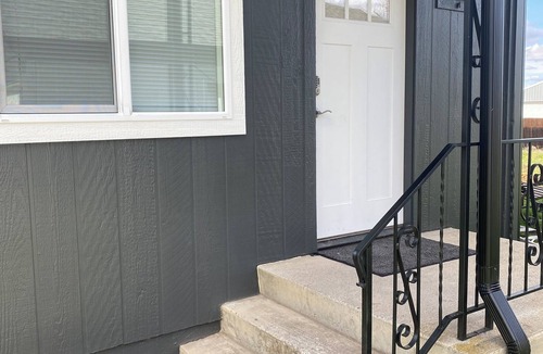 Lewiston House | Charming 2-bedroom house with WiFi and AC in Lewiston Orchards
