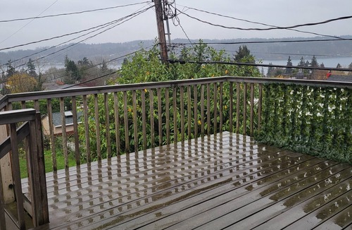 Bremerton House | Charming 2-bedroom water view house, WiFi in nice Bremerton