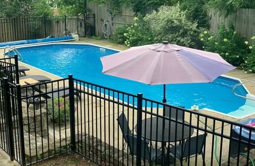 Midway House | Charming 3-bedroom house in Midway with screened in porch and salt water pool!