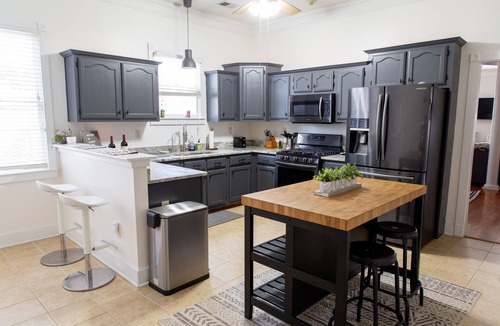 Cooper-Young Historic District House | Charming 3-Bedroom Midtown with Large Backyard - 3 mins to Liberty Bowl