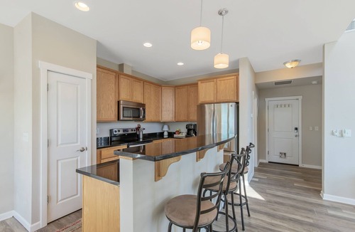 West Central House | Charming 3-bedroom townhome with WiFi, AC in delightful Spokane
