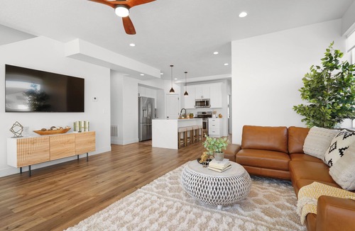 Spanish Fork House | Charming 3-bedroom townhome with WiFi, AC in lovely small community