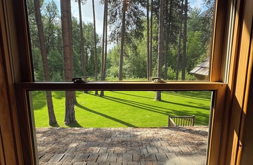Mazama Cabin | Charming 3bedroom cabin Sleeps 7-11 people with Wi-Fi & AC in wonderful Mazama