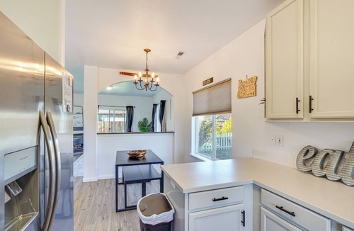 Southwest Bend Cottage | Charming Bend Home w/Porch & Yard: Great Location