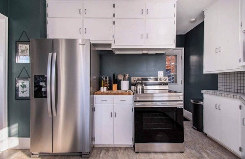 Benson House | Charming Benson Home, 3BR with Fenced Yard & Grill