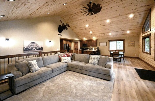 Island Park Cabin | Charming Cabin w/Hot Tub, 19 Miles to Yellowstone