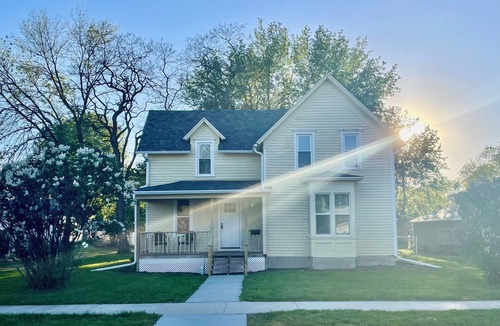Canton House | Charming Canton Getaway: 25 mins from Sioux Falls!