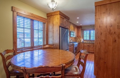 Tamarack Ski Chalet | Charming Chalet |Soaking Tub and Wood Fireplace
