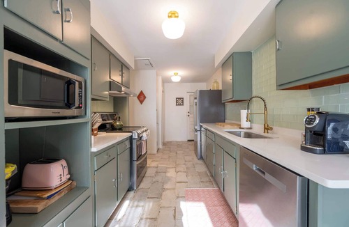 North Kessler Manor House | Charming Cottage Home | Ping Pong Natural Light!