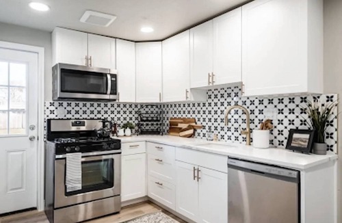 Fairpark House | Charming Downtown Victorian Cottage