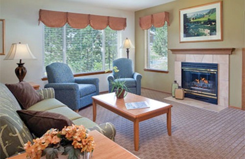 Downtown Leavenworth Condo | Charming Enchantment Park Leavenworth *5 Star*