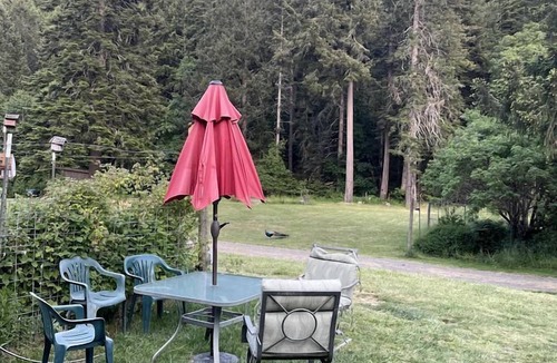 Leland Cottage | Charming Garden Cottage with 155-Acre Forest Retreat Near Wolf Creek, Oregon