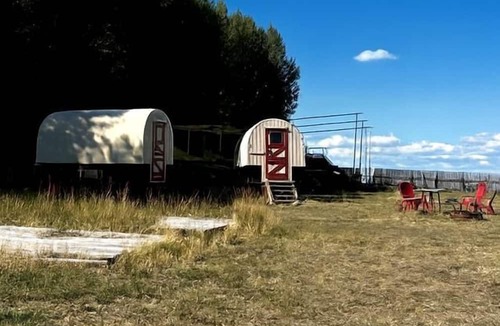 Tetonia House | Charming Glamping Wagon with Mountain Views on Working Ranch near Grand Teton – Tetonia, Idaho