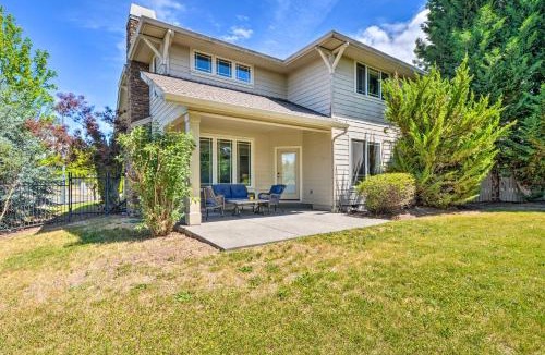 Medford House | Charming Medford Getaway ~ 4 Miles to Downtown!