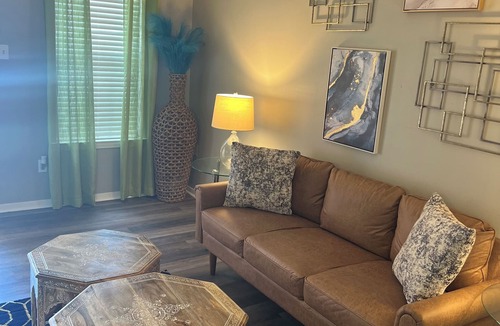 Cordova Condo | Charming Modern Condo