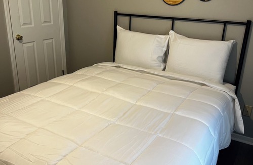 Cordova Condo | Charming Modern Condo