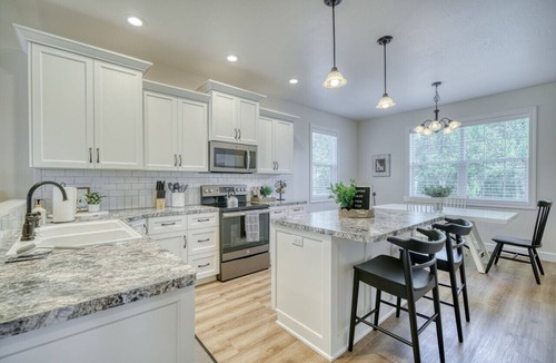 Rexburg House | Charming Modern Retreat in Rexburg