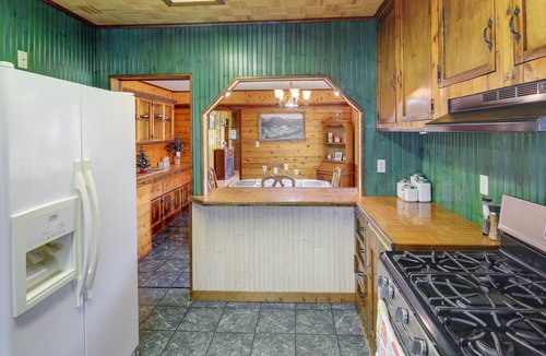 Mullan House | Charming Mullan Home - 6 Mi to Lookout Pass!
