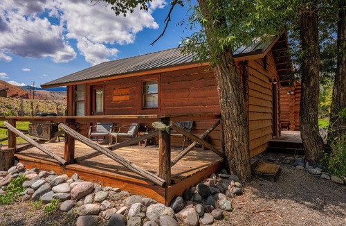 Dubois Cabin | Charming riverfront 2-bedroom cabin in enchanting Dubois with WiFi