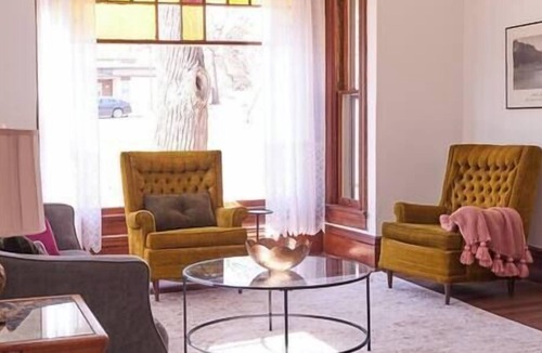 Des Moines House | Charming Spacious Victorian Home Close to Downtown