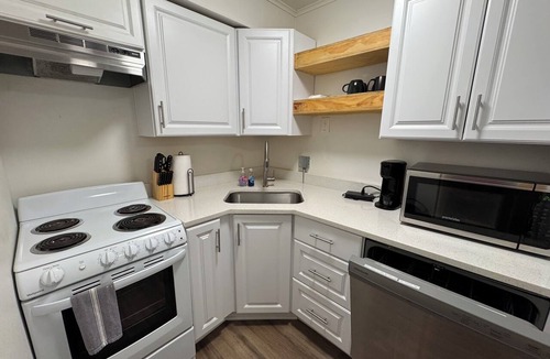 Capital View Apartment | Charming studio with AC in the heart of Little Rock