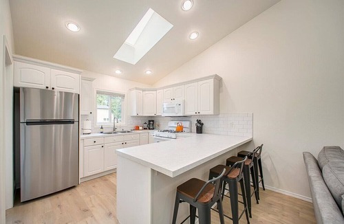Sunset House | Charming Sunset Park Stay Near Parks & Greenbelt