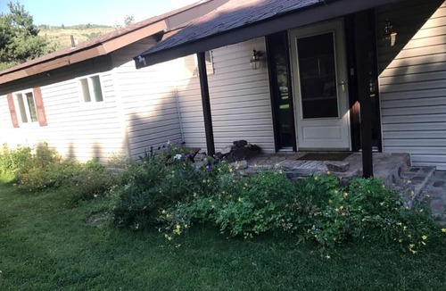 Palisades Cottage | Charming Swan Valley Cottage with Clubhouse Access Near Palisades Lake, Idaho