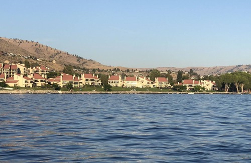 Chelan Condo | Chelan Shores Dream Unit