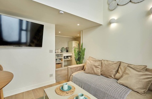 Quartier de la Roquette Apartment | Chic Duplex with AC Bastille & Marais
