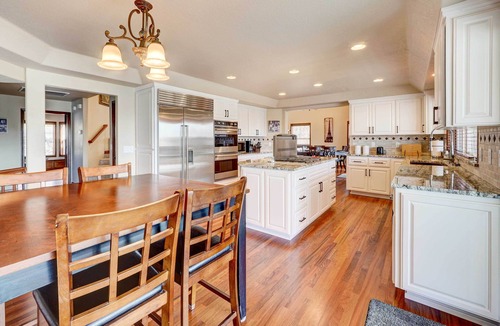 Medford Villa | Chic Medford Retreat - Outdoor Pool & Sauna!