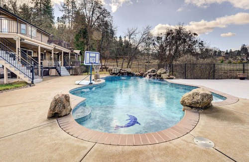 Medford Villa | Chic Medford Retreat - Outdoor Pool & Sauna!