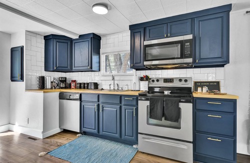Nampa House | Chic Nampa home with fenced yard