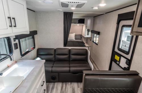 Roseburg House | Chic RV Retreat, Stunning Yard in Roseburg