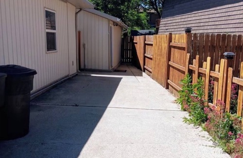 Riverdale Apartment | Chic studio hideaway in Riverdale with AC, Wifi