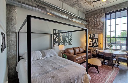 Midtown Hotel | Chic Ultramodern Studio Loft w/Designer Features