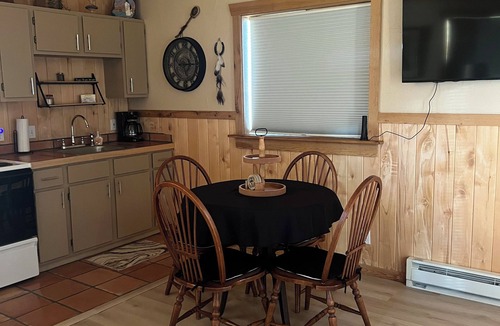 Montrose House | Chrome Bear Ranch Guest House