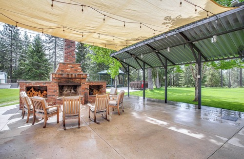 Athol House | ‘Cider Mountain’ Athol Reunion Haven on 140 Acres