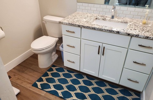 Jerome Apartment | Clean, private entrance, easy check-in and out(door code).2.3 miles from Walmart