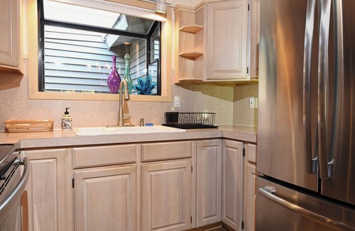 Sandpoint Condo | Clean Sandpoint condo 10 min from Schweitzer base in quiet lakefront community