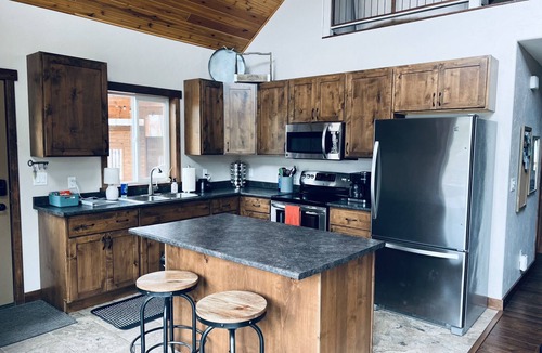 Rexford Cabin | Cleveland Cabin with Mountain Views & Lake Access