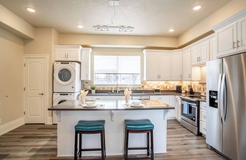 Central Business District Apartment | Close to Everything in Downtown Provo
