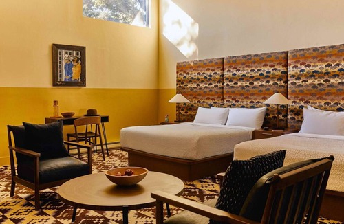 Bozeman Hotel | Close to Montana State Univ. + Coffee Bar & Bikes