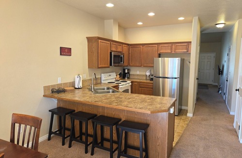 Donnelly House | Close to Tamarack and Cascade Lake boat ramps